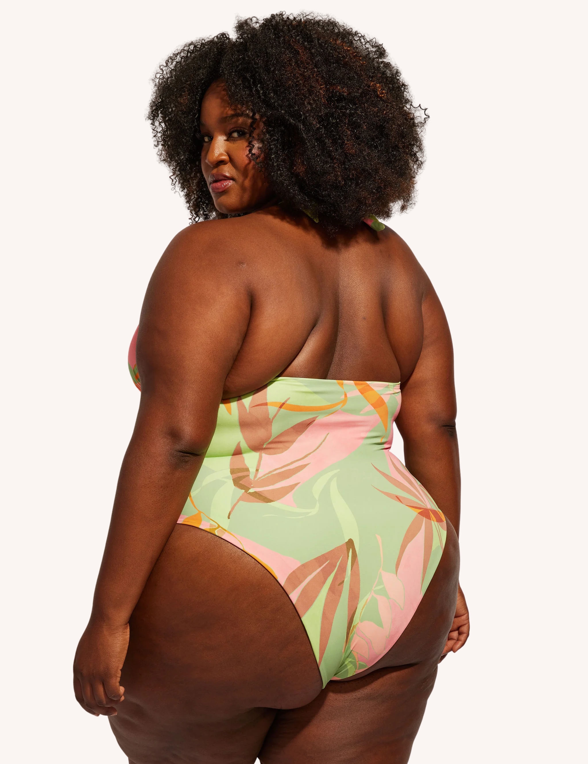 NomadsSwim-24-Green-309.png