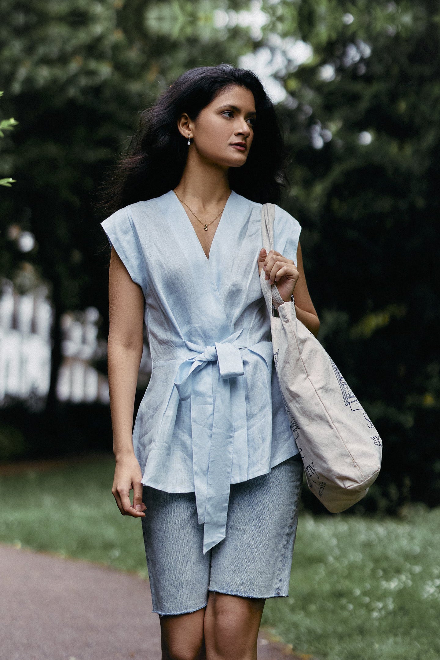 Power Moves Short Sleeve Top in Blue Moodshot